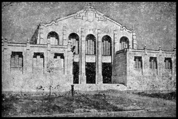 Mercado Municipal de Carcaixent - año 1935, carnicería José Gómez, la del Bambau en Carcaixent